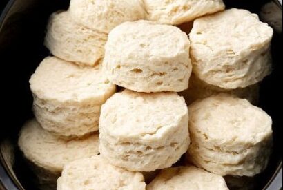 Thumbnail for 5-Ingredient Slow Cooker Monkey Bread