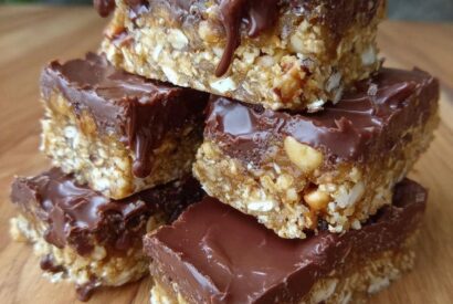 Thumbnail for 10-Minute Treat: Quick No Bake Chocolate Oat Bars