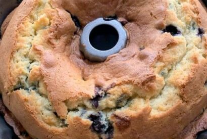 Thumbnail for cream blueberry coffee cake