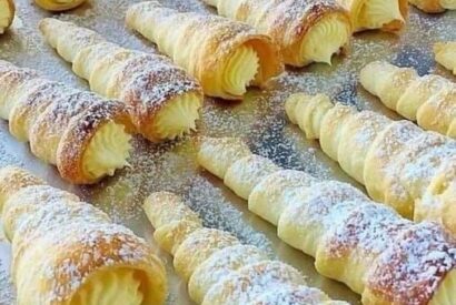 Thumbnail for 🥐 Cream Horns with Vanilla Custard Filling