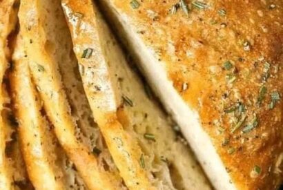 Thumbnail for Easy Garlic Bread 