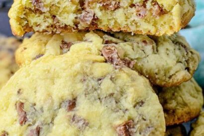 Thumbnail for melt in your mouth toffee pecan cookies