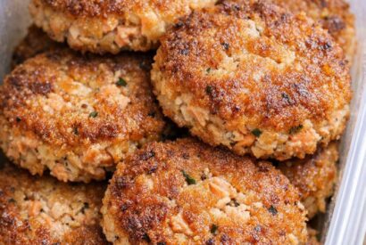 Thumbnail for Low Carb 3-Ingredient Salmon Patties