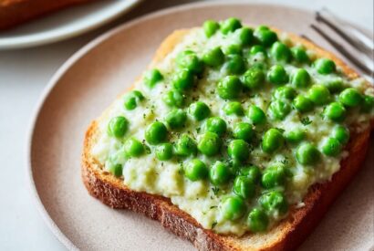 Thumbnail for Creamed Peas on Toast