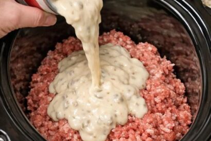 Thumbnail for Pour Cream of Mushroom Soup Over Raw Ground Beef – The 5-Ingredient Casserole Everyone Asks For