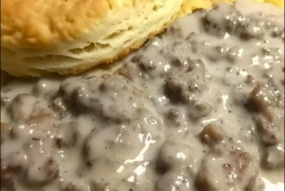 Thumbnail for Pioneer Woman Sausage Gravy