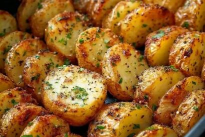 Thumbnail for Amelia’s Sliced Potatoes in the Air Fryer (The “Ultra-Crisp” 15-Minute Secret)