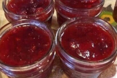 Thumbnail for Christmas Red Jam