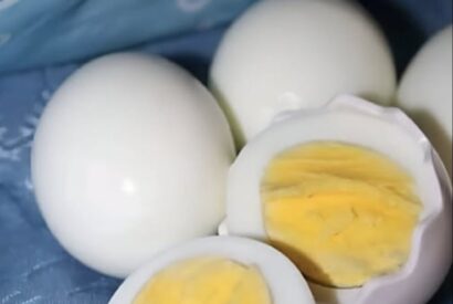 Thumbnail for  Doctors Reveal: What Happens to Your Heart When You Eat Boiled Eggs Every Morning