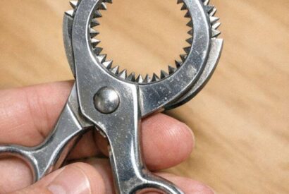 Thumbnail for Found these strange scissors in the cutlery drawer. They have a circular opening with teeth instead of blades. Does not cut paper.