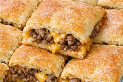 Thumbnail for Easy Oven-Baked 4-Ingredient Beef Crescent Squares – The Best Cozy Family Dinner