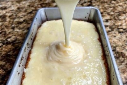 Thumbnail for Vanilla Custard Cream Squares
